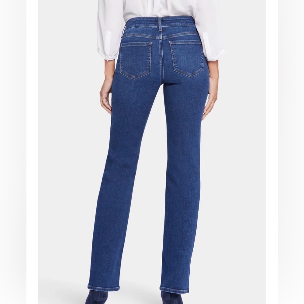 NYDJ Marilyn straight in cooper wash size 10